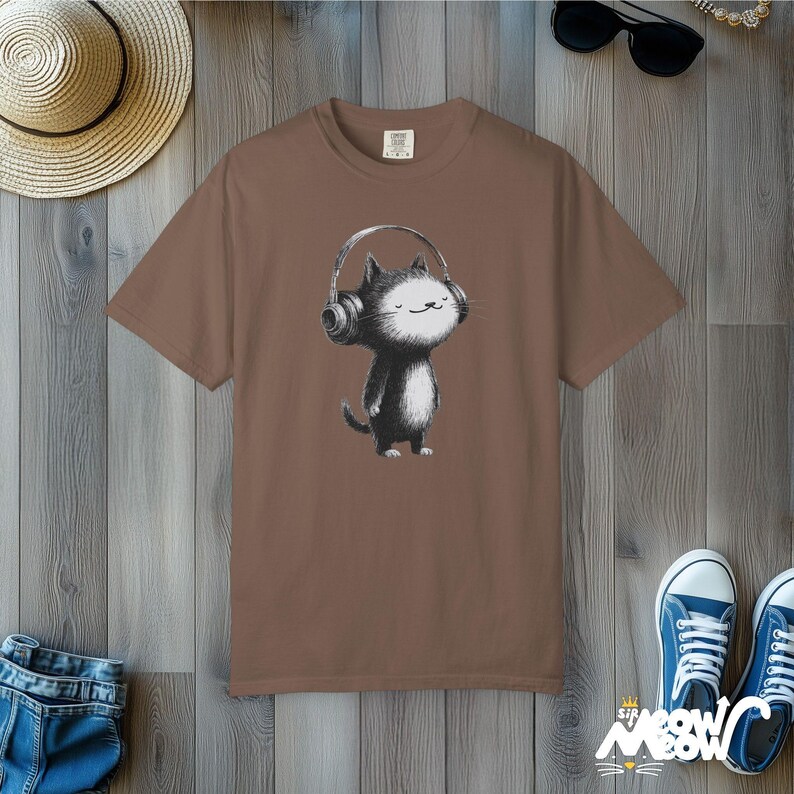 Headphones Cat T-Shirt: Lo-Fi Music Comfort Colors Tee Espresso