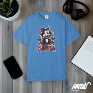 Catula Vampire Cat T-Shirt: Retro Halloween Comfort Colors Tee Royal Caribe