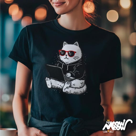 Programmer Cat Unisex T-Shirt: Coding Software Engineer Gift