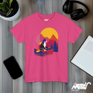 Camiseta de Canoe Cat, puesta de sol en la montaña, aventura al aire libre Heliconia
