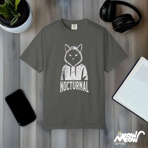 Camiseta Gato Nocturno: Diseño de sudadera urbana con capucha Pepper