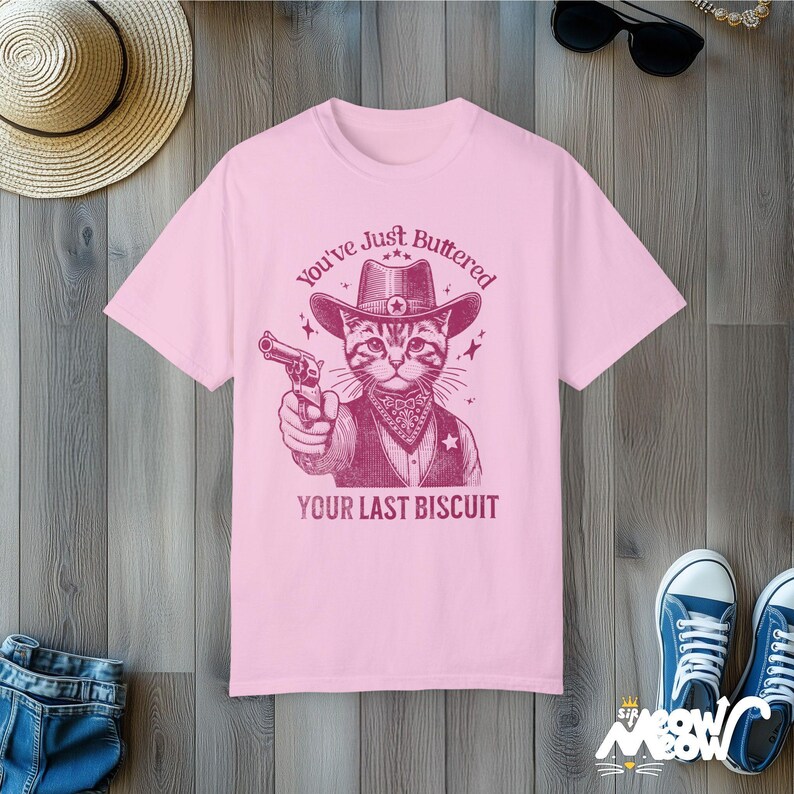 Cowboy Cat T-Shirt: Funny Western Graphic Tee - Comfort Colors Blossom
