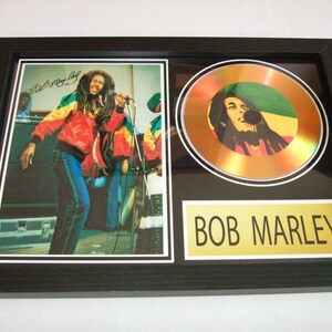 Présentoir signé Bob Marley