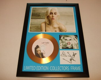 国歌斉唱…レディー・ガガ直筆サイン入り超大型写真…Lady Gaga… レディー・ガガ直筆サイン入り超大型写真…Lady Gaga…⑥ - メルカリ