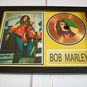 Présentoir signé Bob Marley