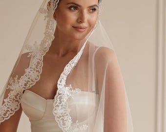 Mantilla Veil – Ivory Church Wedding Veil, Fingertip Lace Bridal Veil