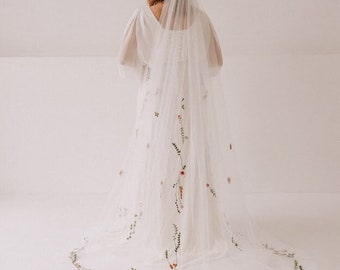 Delicate white long wedding veil embroidered flowers, bridal flower veil, cathedral veil, floral wedding veil April Chapel