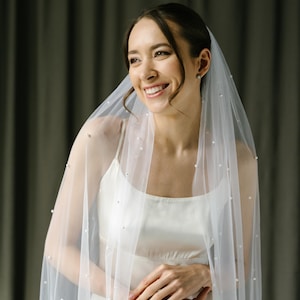 Pearl wedding veil,  Wedding veil chapel, Bridal modern fingertip veil, Ivory wedding veil, Single tire veil, Simple veil, Single layer veil