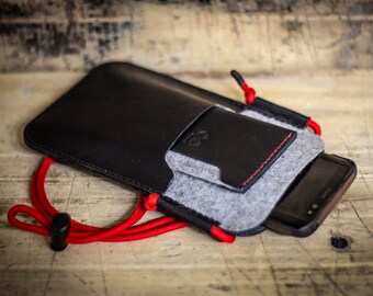 100% Handmade & Handsewn Vegetable Tanned Natural Leather and Felt Phone Case I iPhone Leather Case I Mobile Phone Case