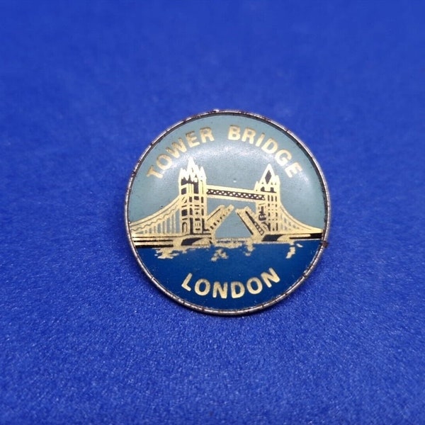 Pin Badge - Tower Bridge London, Vintage