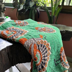 Indian kantha quilt Indian Vintage Kantha Quilt Handmade Throw Reversible Blanket Bedspread Cotton Fabric BOHEMIAN quilt