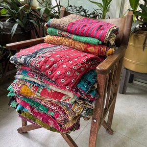 Wholesale Lot Of Indian Vintage Kantha Quilt Handmade Throw Reversible Blanket Bedspread Cotton Fabric BOHEMIAN quilting Twin Size Bed cover image 1