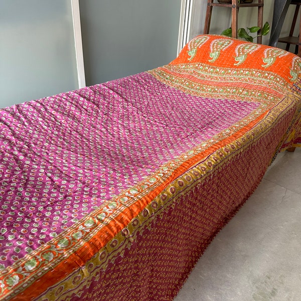 Lote al por mayor de edredones Kantha vintage indios hechos a mano manta reversible colcha tela de algodón Boho tamaño doble ropa de cama