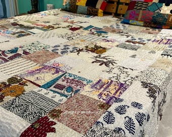 PATCHWORK KANTHA QUILT Indiano Vintage Coperta da tiro Copriletto Seta fatta a mano Boho Coperte Queen Twin size Copriletto Trapunte in vendita - Italia
