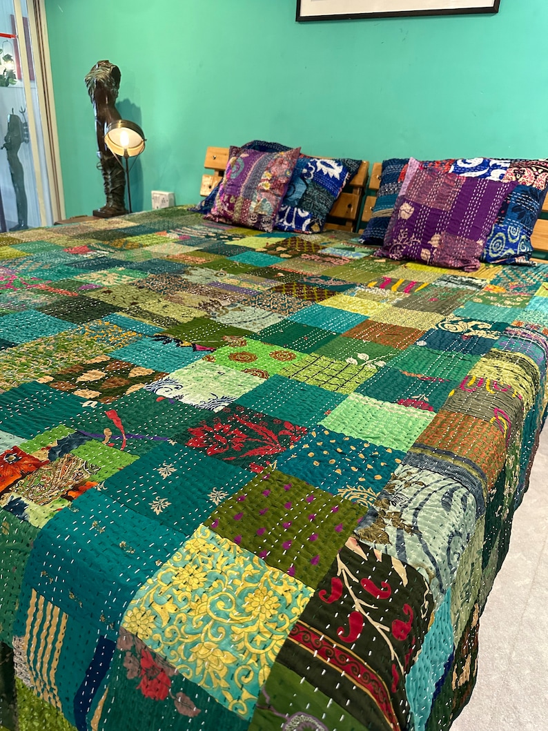 Boho Patchwork Quilt Kantha Quilt Handmade vintage Quilts Boho King Size Literie Jeter Couverture Couvre-lit Quilting Hippie Quilts À Vendre image 2