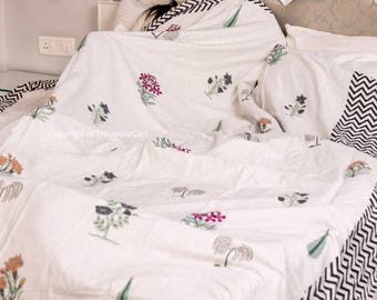 White & Black Color Handmade Ac Blanket Reversible Dohar Ac Comforter Indian Quilt Blue Floral Print Blanket Throw