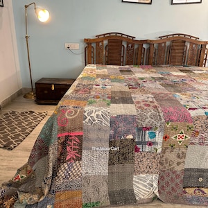 Bohemian kantha Quilt throw blanket silk patchwork handmade bedspread bed cover quilt home decor, housewarming gift, hippie quilting
