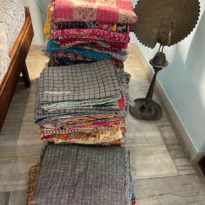 Indian Quilt Handmade Throw Reversible Blanket Bedspread Cotton Fabric Twin size Quilts for sale