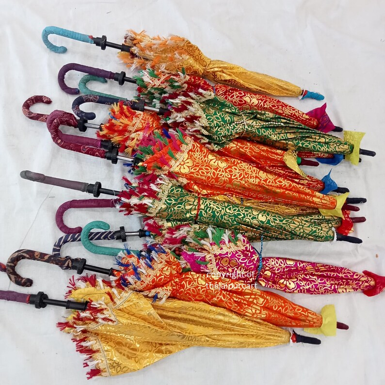 Decoração de guarda-chuvas Guarda-chuvas tradicionais Mehndi Decoração Guarda-chuva Decoração de festa Guarda-chuva Guarda-chuvas de casamento Guarda-chuva de festa imagem 2