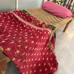 Groothandel veel Indiase Vintage Kantha Quilt Handgemaakte Gooi Omkeerbare Deken Sprei Katoen Stof Boho quilten Twin Size Bedovertrek afbeelding 2