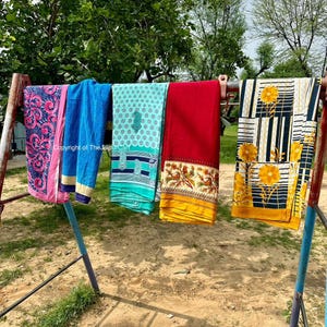 Lote de tecido de saree de seda vintage usado, artesanato étnico, sari indiano, quimono, roupão de banho, decoração de festa reciclada, cortina, tecido de artesanato