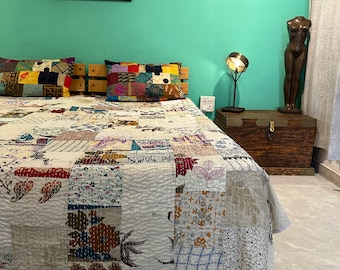 Trapunta Kantha Trapunte vintage fatte a mano Biancheria da letto Boho Coperta da tiro Copriletto Trapunte trapuntate Hippie in vendita.