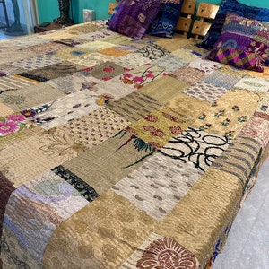 Bohemian Patchwork Quilt Kantha Quilt Handmade Vintage Quilts Boho King Size Bedding Throw Blanket Bedspread Quilting Hippie Quilts For Sale Beż