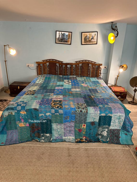 Handmade Indian Kantha Patchwork Quilt Throw – Vintage Bohemian Cotton Bedspread (Single Size)