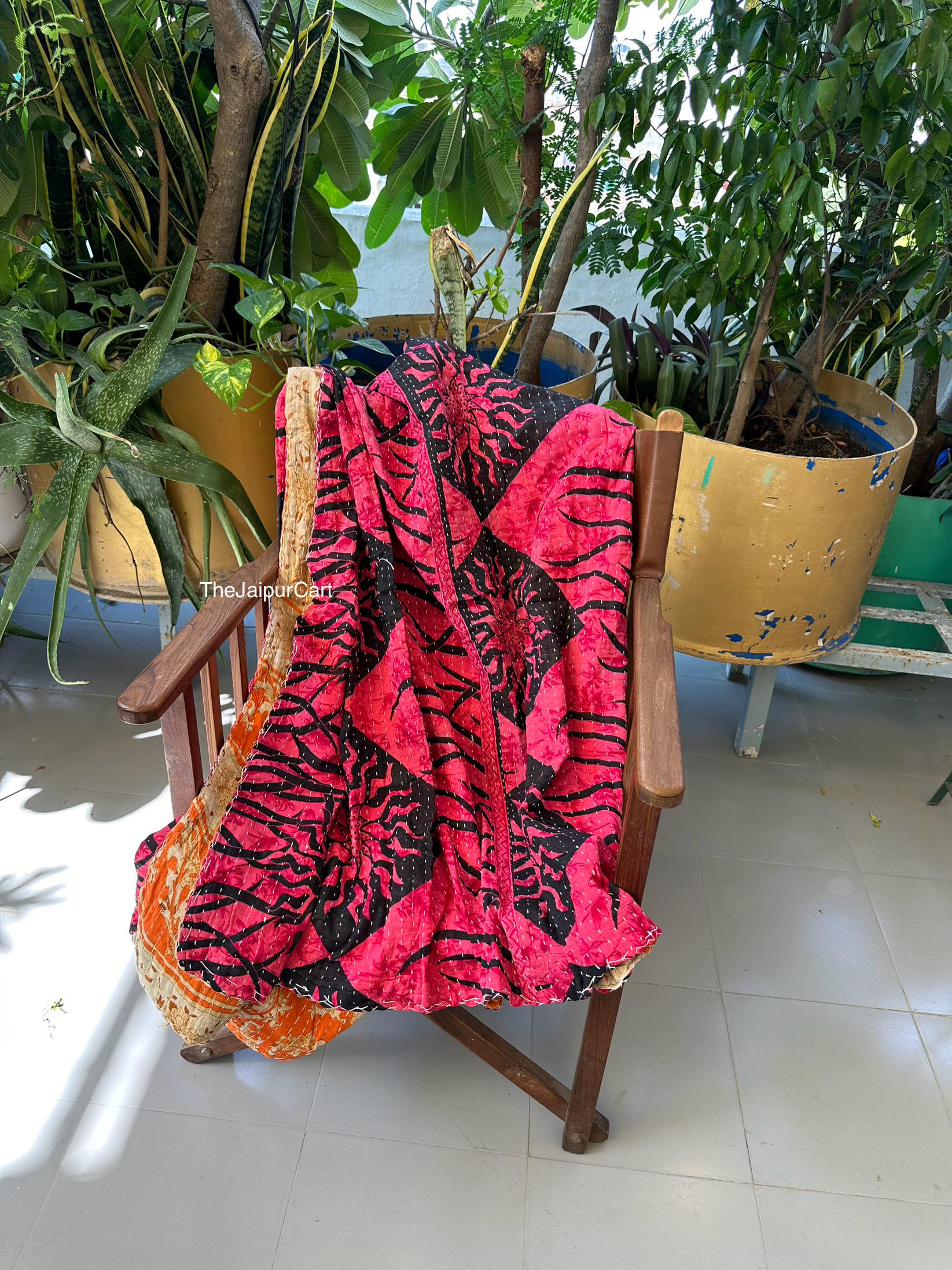 インドのビンテージ カンタ キルト ハンドメイド スロー リバーシブル