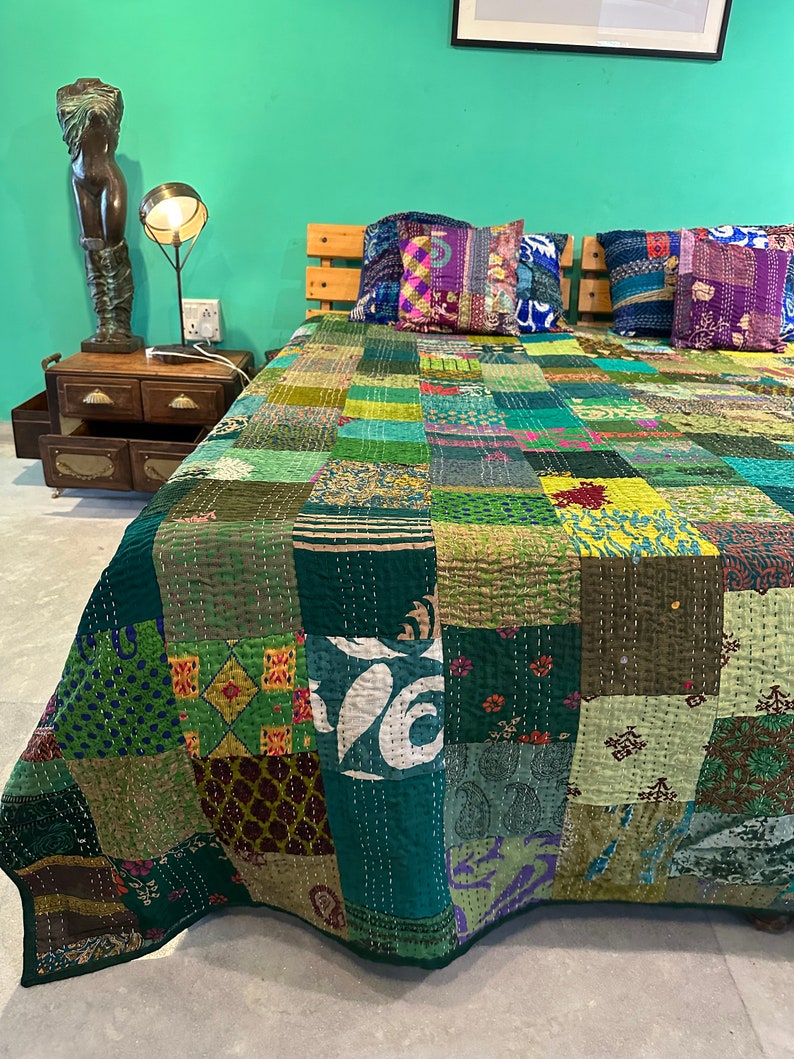 Boho Patchwork Quilt Kantha Quilt Handmade vintage Quilts Boho King Size Literie Jeter Couverture Couvre-lit Quilting Hippie Quilts À Vendre image 5