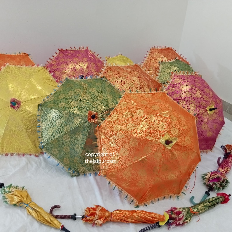 Decoração de guarda-chuvas Guarda-chuvas tradicionais Mehndi Decoração Guarda-chuva Decoração de festa Guarda-chuva Guarda-chuvas de casamento Guarda-chuva de festa imagem 1