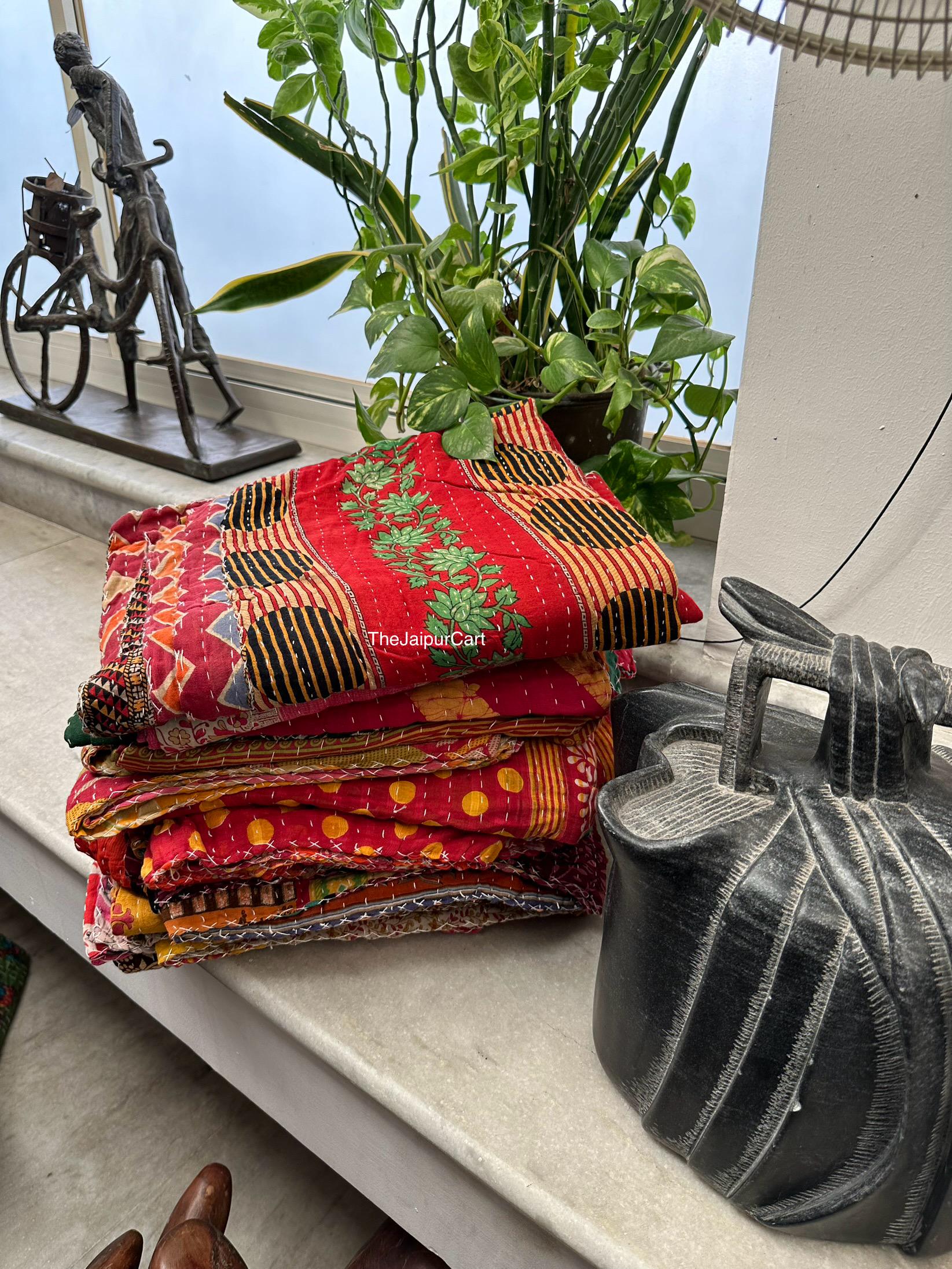 インドのビンテージ カンタ キルト ハンドメイド スロー リバーシブル