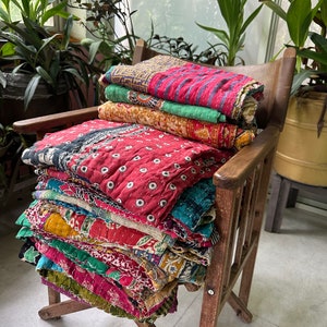 Lote al por mayor de colcha Kantha vintage india hecha a mano manta reversible colcha tela de algodón colcha vintage imagen 6