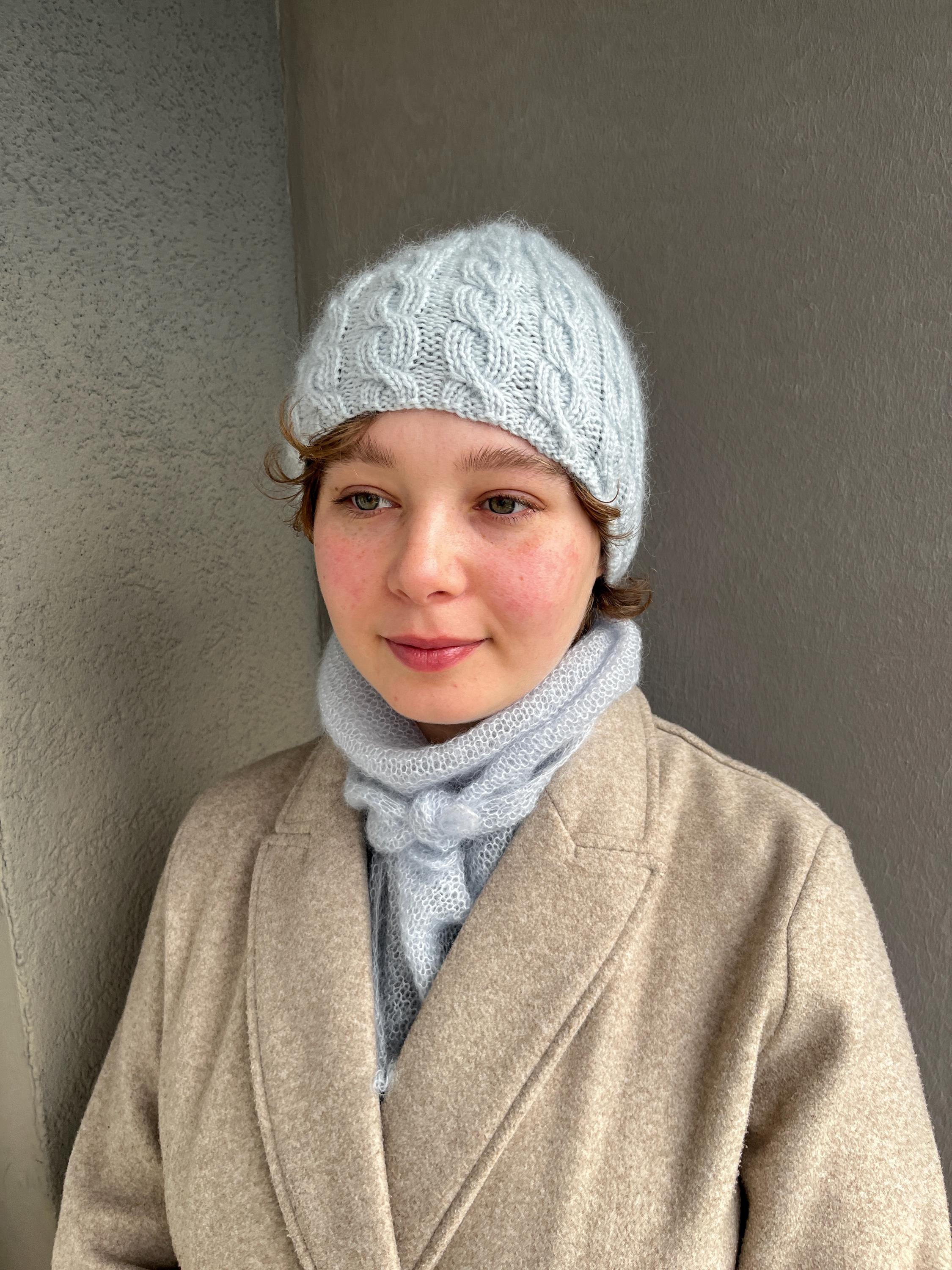 Handmade Baby Blue Mohair Cable-knit Hat – Merino Wool Blend  display picture 2
