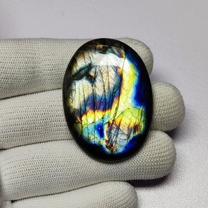 Cabochão de formato oval de labradorita multi chamativo | Cabochão de labradorita natural | Cabochão de pedra preciosa fraco de 36×47×8mm para fazer joias pendentes