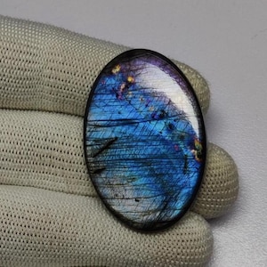 Incredibile cabochon di labradorite di fuoco / pietra preziosa sciolta di labradorite viola di forma ovale / pietra di labradorite viola arcobaleno / labradorite liscia