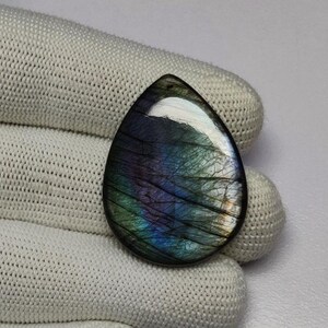 Bellissimo cabochon di labradorite arcobaleno / Pietre preziose sciolte di labradorite uniche / Pietra di labradorite viola multicolore / Cabochon di labradorite a pera da 29×38 mm