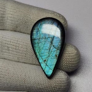 Cabochon di labradorite verde mare di alta qualità / Labradorite di fuoco molto rara / Cabochon di pietra preziosa sciolta di labradorite / Pera di labradorite 24×41×7mm