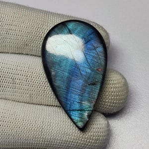 Unikat Labradorit Grünes Feuer Cabochon | grüner Labradorit Cabochon | Natürlicher Labradorit Edelstein Cabochon | Birnen-Labradorit für Makramee