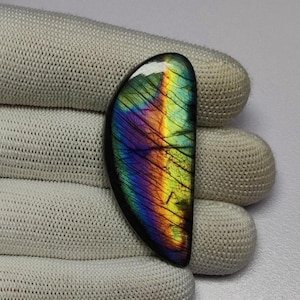 Lindo e lindo cabochão de labradorita | Cabochão de labradorita arco-íris com formato especial | Pedra labradorita multicolorida | Cristal curativo