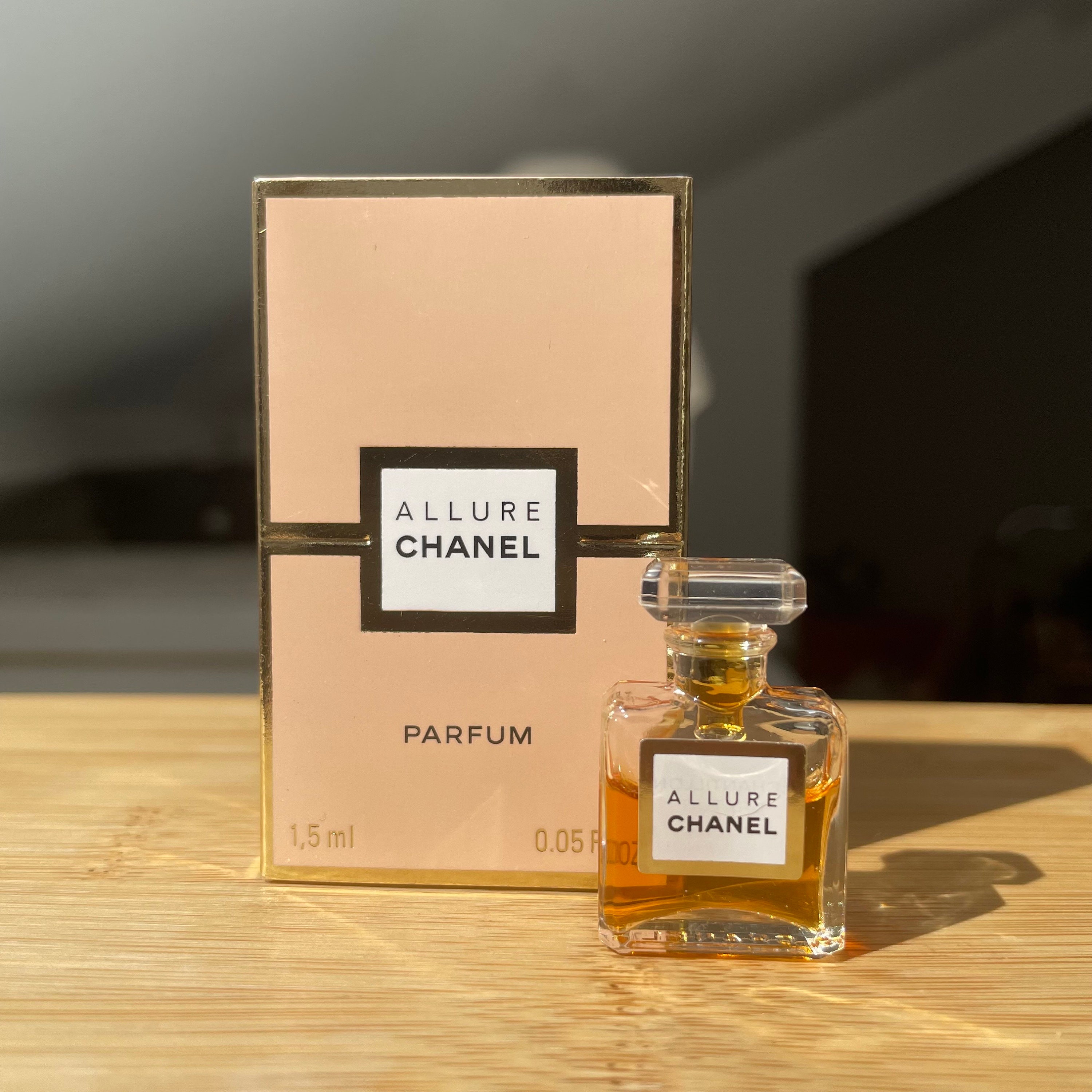 Chanel No 5 Bottle -  Norway