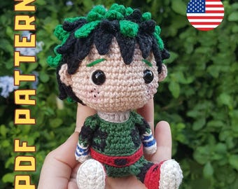 Patrón de amigurumi: Muñeco de ganchillo de niño con vestido verde (Descarga en PDF)
