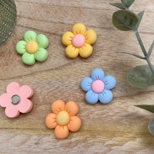 Magnets Flowers 5 pieces pastel l Ceramic Fridge magnets l Gift image 3