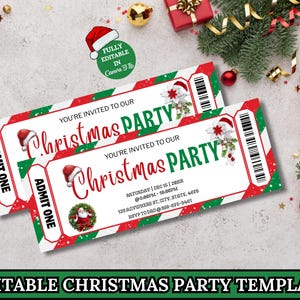 Op de afbeelding: Twee kerstfeest ticket templates met rode, groene en witte accenten. De tickets hebben kerstmutsen, poinsettia's en de tekst "Christmas Party". De tickets zijn omgeven door kerstversieringen.