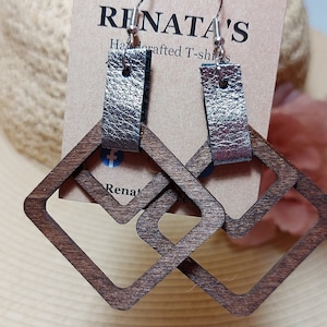 Wood leather earrings, dangle earrings, wood earrings, jewelry for her, earrings for her, holiday jewelry, gift for her, teachers gift nurse