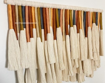 Handgefertigter Boho-Makramee-Wandbehang: Kunstteppich aus neutraler Baumwolle