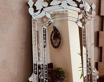 Deluxe Venetian Mirror, Luxurious Engraved Venetian Mirror, Classic Interiors