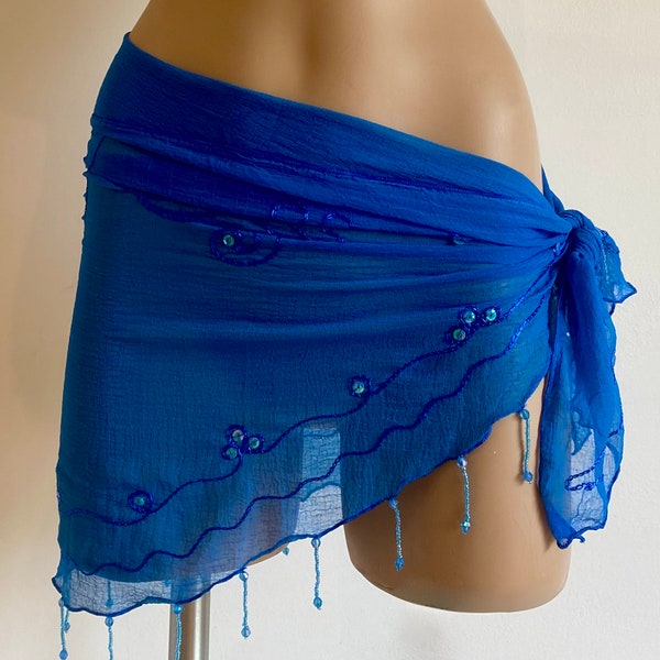 Sarong in chiffon con perline blu: copricostume da spiaggia trasparente fatto a mano