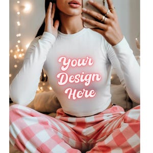White Comfort Colors 1717 Mockup C1717 Lifestyle Mock Tshirt Streetwear Mockup Pinterest Aesthetic Influencer Mockup Trendy Y2k Summer Shirt