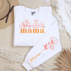 Design de manga de moletom floral da mamãe, Dia das Mães PNG, Presente para a mamãe, Vida da mamãe na moda, Manga Boho, Retro Mama PNG, Positividade png, Minimalista